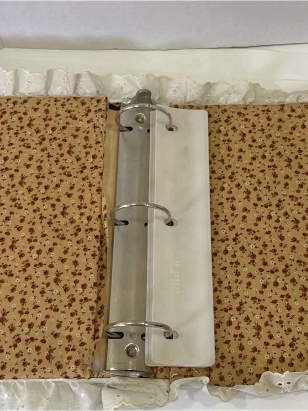VTG 80s Lace Padded Floral Fabric Photo Album Cottage Core Scrapbook Brown Muted